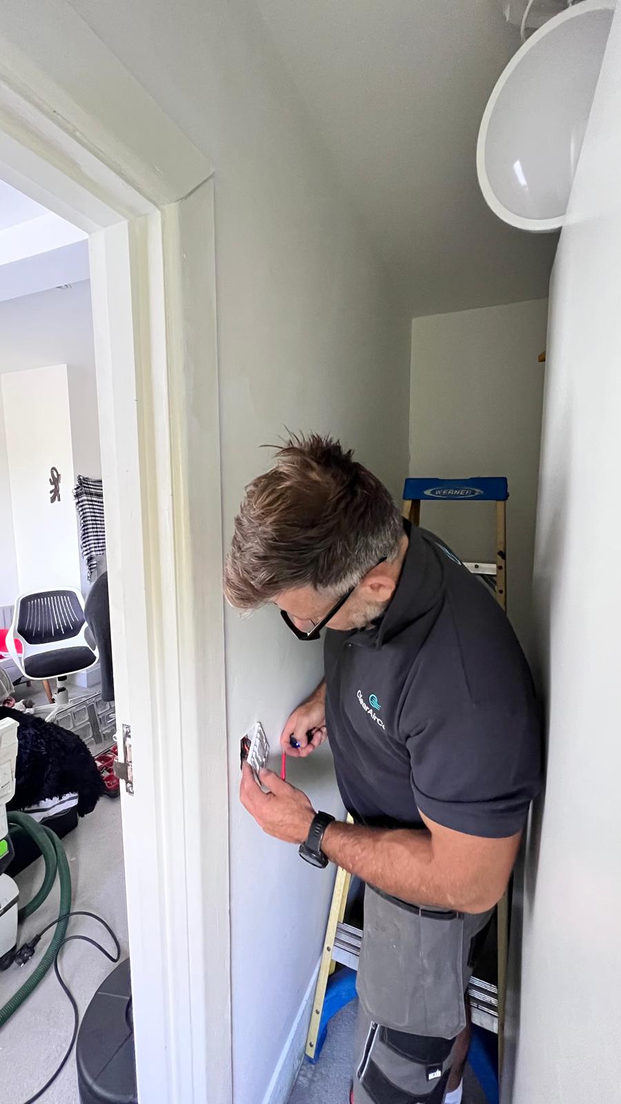 Domestic socket testing